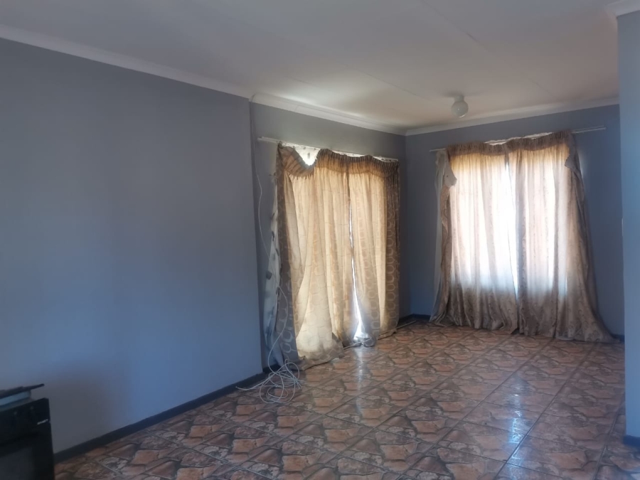 To Let 3 Bedroom Property for Rent in Tlhabane West North West